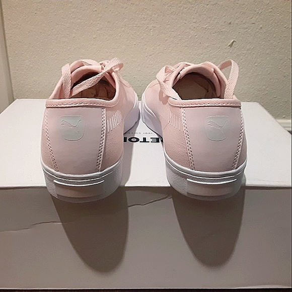 Puma - Picture 3 of 4